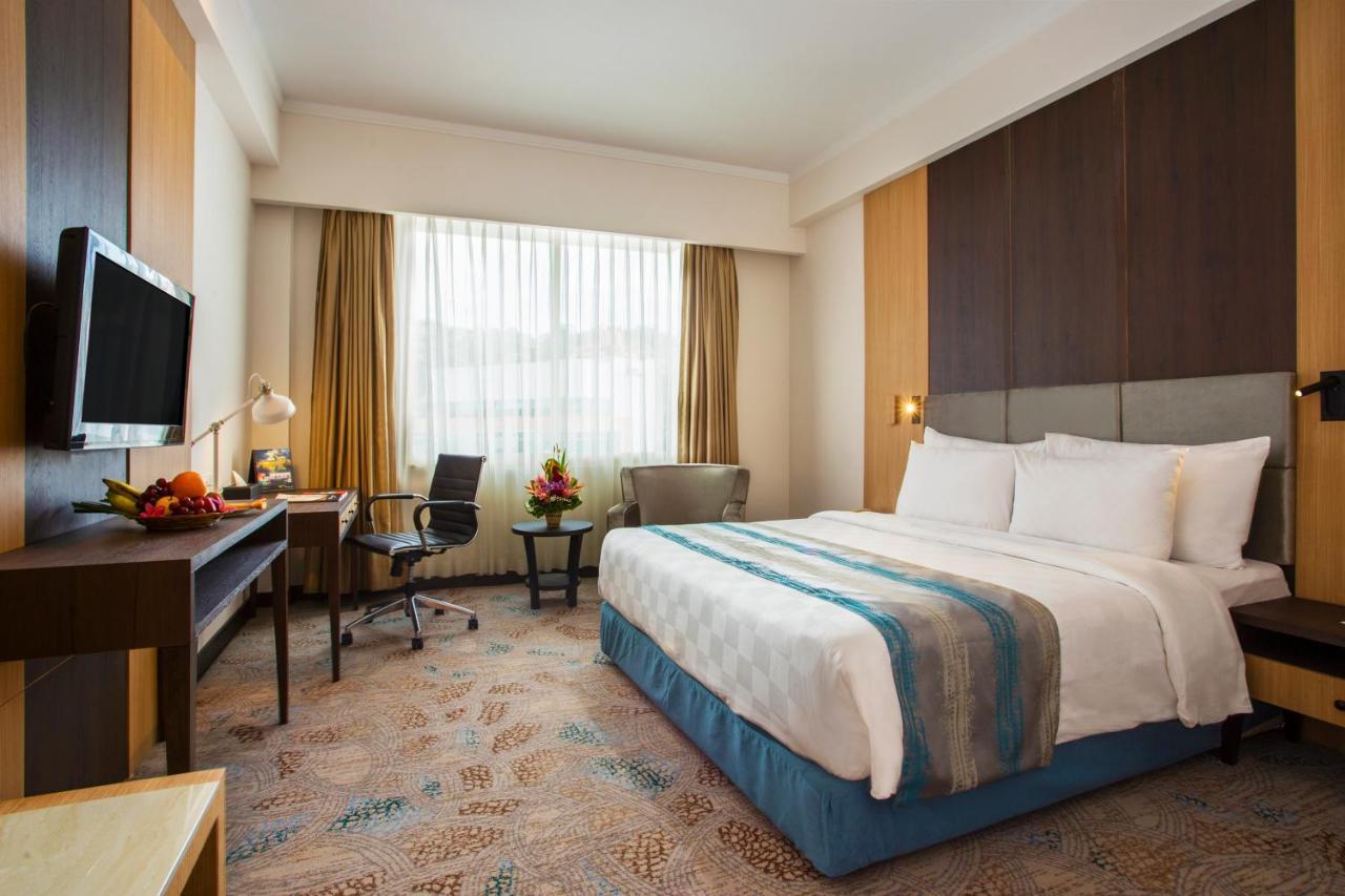 Swiss-Belhotel Papua Jayapura Kültér fotó